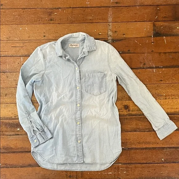 Madewell denim button up - Picture 1 of 7